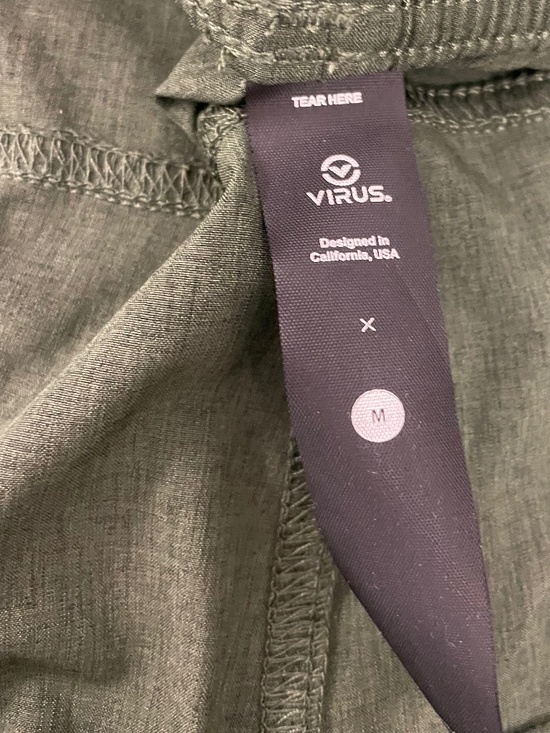 Mens Virus Evo 7" Short Green - New w/ tags - Picture 3 of 4